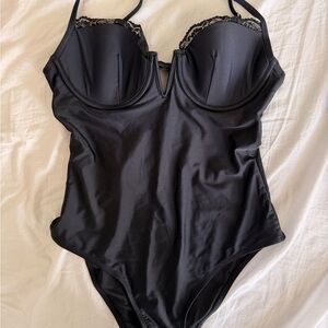 Cupshe Black Bodysuit with Lace Detail